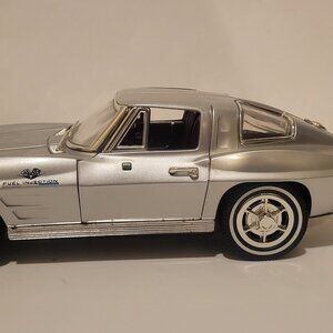 Vintage Model Corvette Car Telephone. 1963  Split Window, Silver. Red interior.